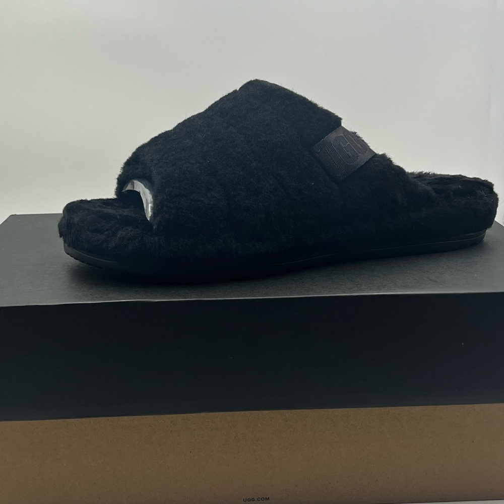 Men Ugg slides